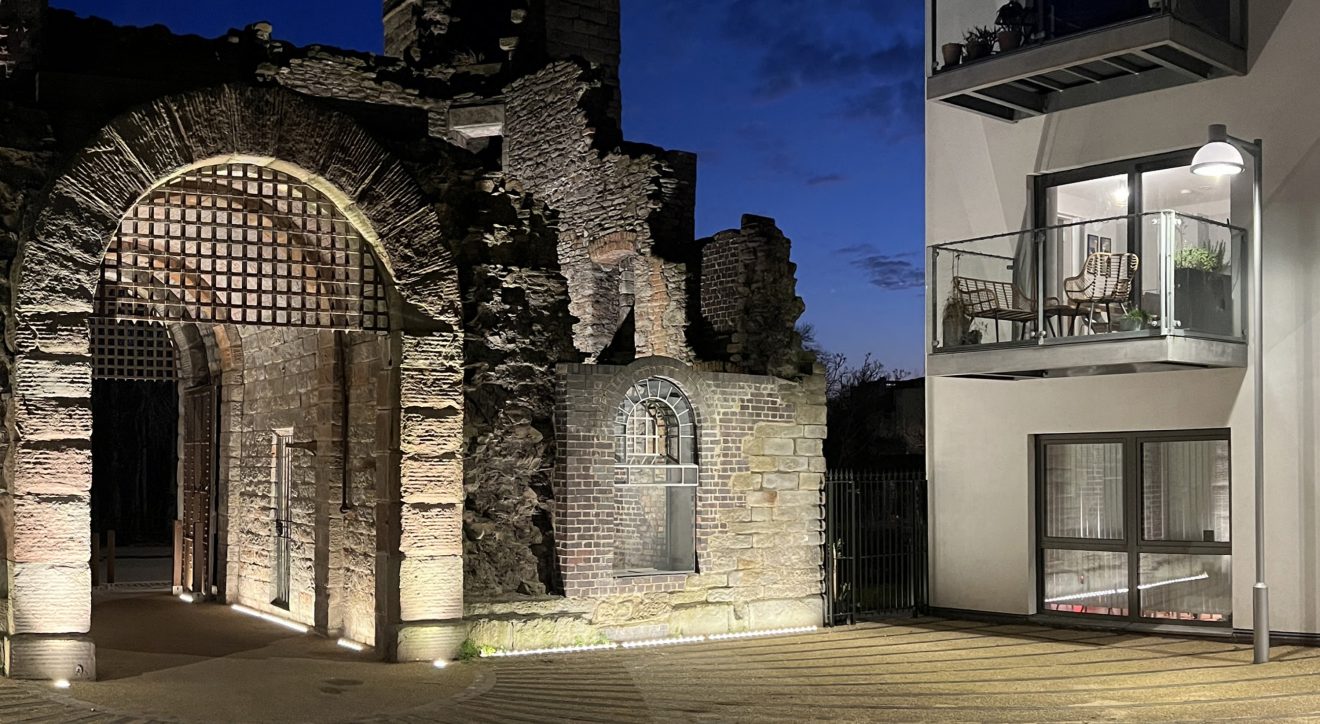 Wapping Wharf Gaol Gate 2